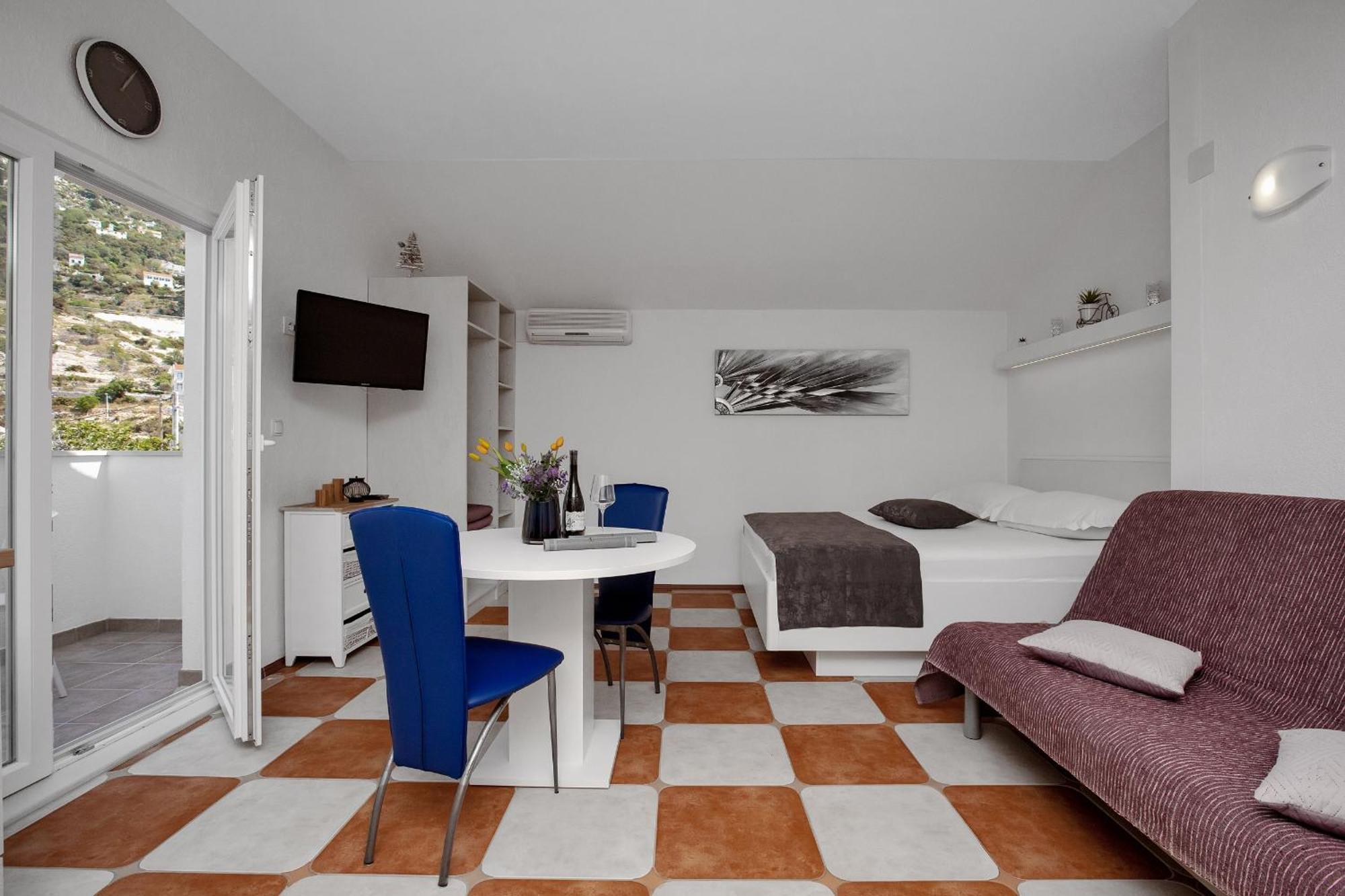 Apartments By The Sea Drasnice, Makarska - 2581 Szoba fotó